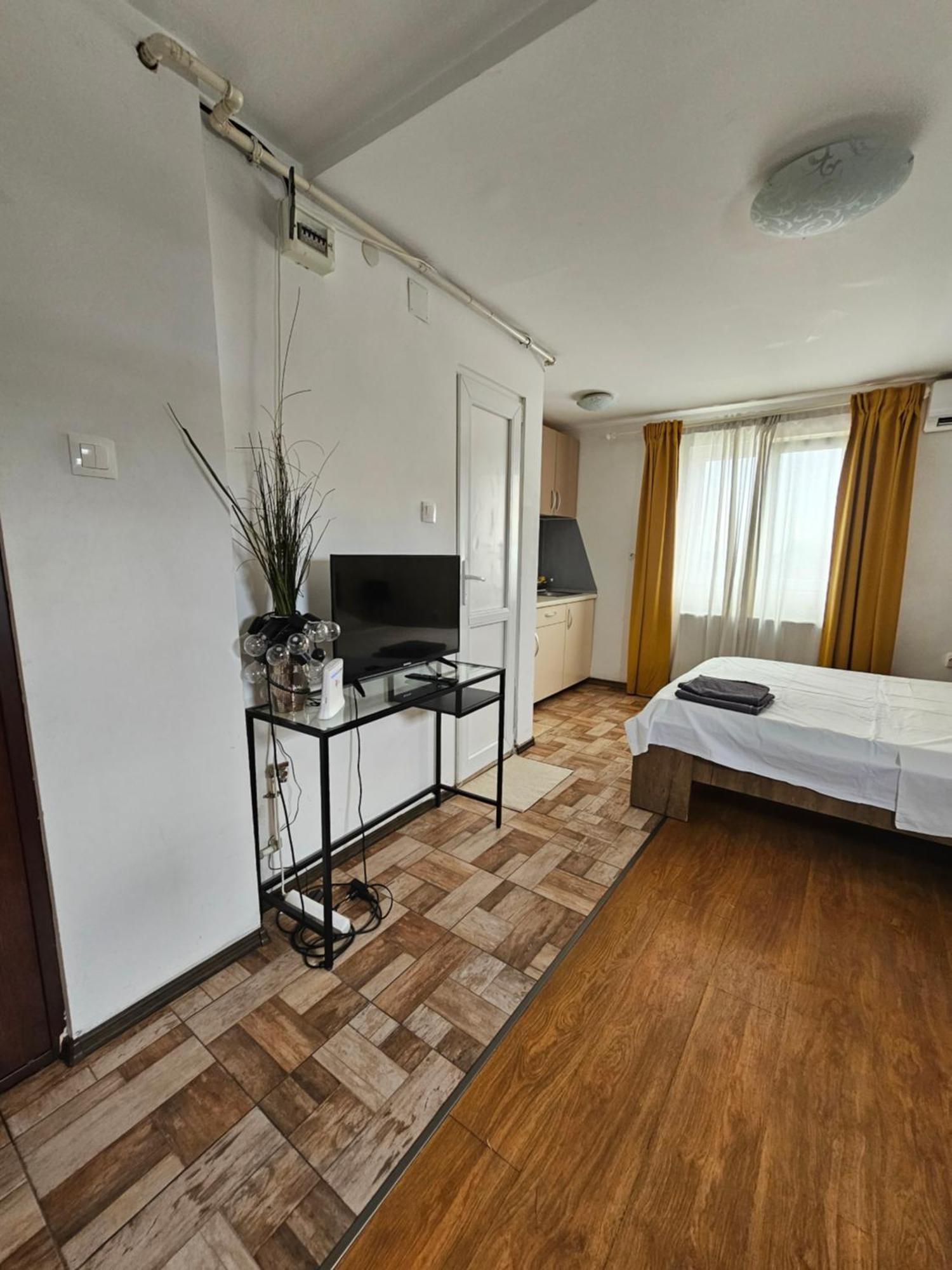 Color Apartments Old Town Center Bucarest Exterior foto