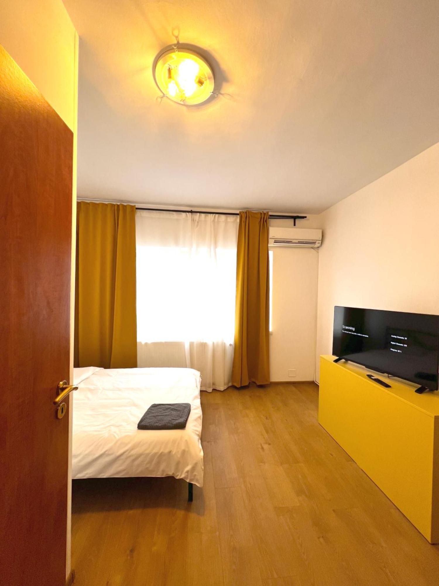 Color Apartments Old Town Center Bucarest Exterior foto